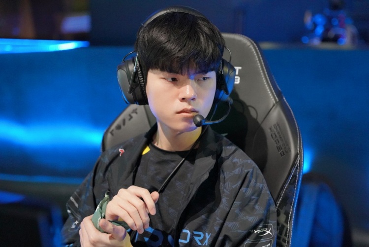 突出团队协 突出团队协