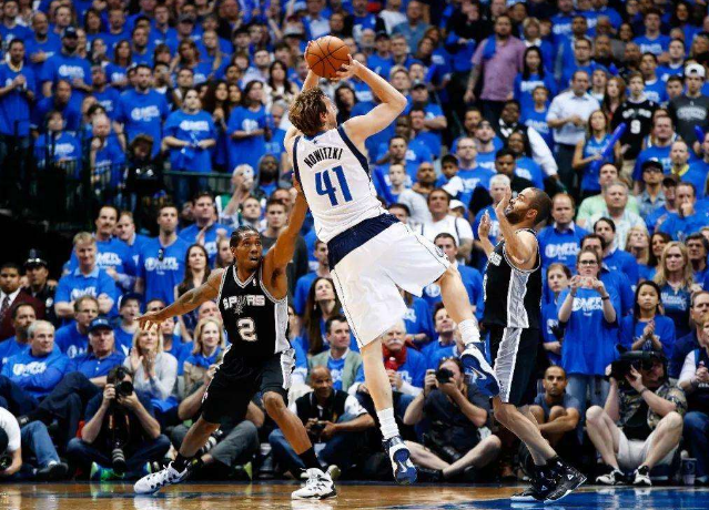 对支持者的 对支持者的